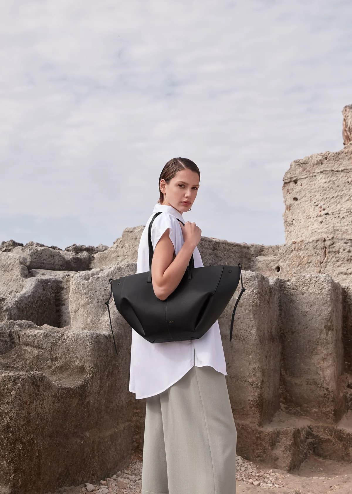 Polène Cyme Bag for Women - Stylish and Durable Handbag from Eldaly - Thumbnail 4