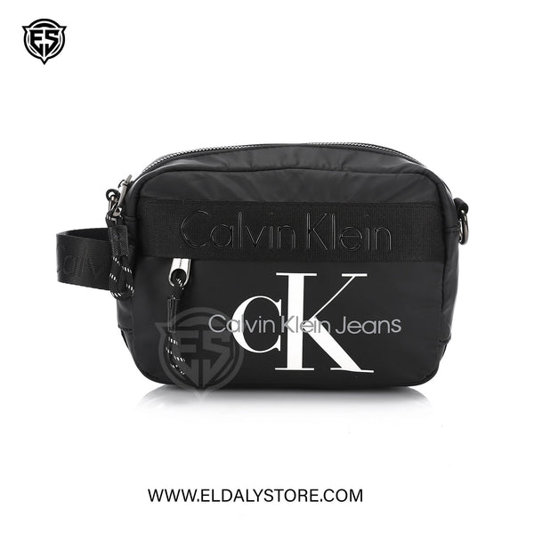 Calvin Klein Jeans Men’s Black Nylon Monogram Wash Bag