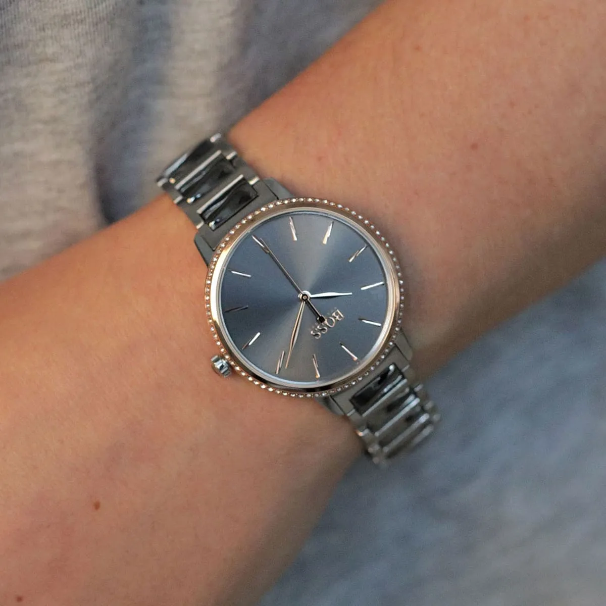 1502569-hugo-boss-watch-women-gray-dial-metal-stainless-silver-strap-quartz-battery-analog-three-hand-signature_11.jbg Hugo Boss Watch For Women 1502569 - Image 11