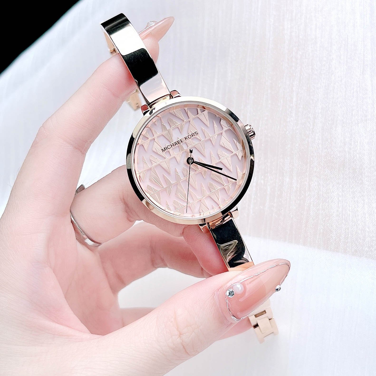 michael-kors-MK4679 Michael Kors Watch For Women MK4679 - Image 3