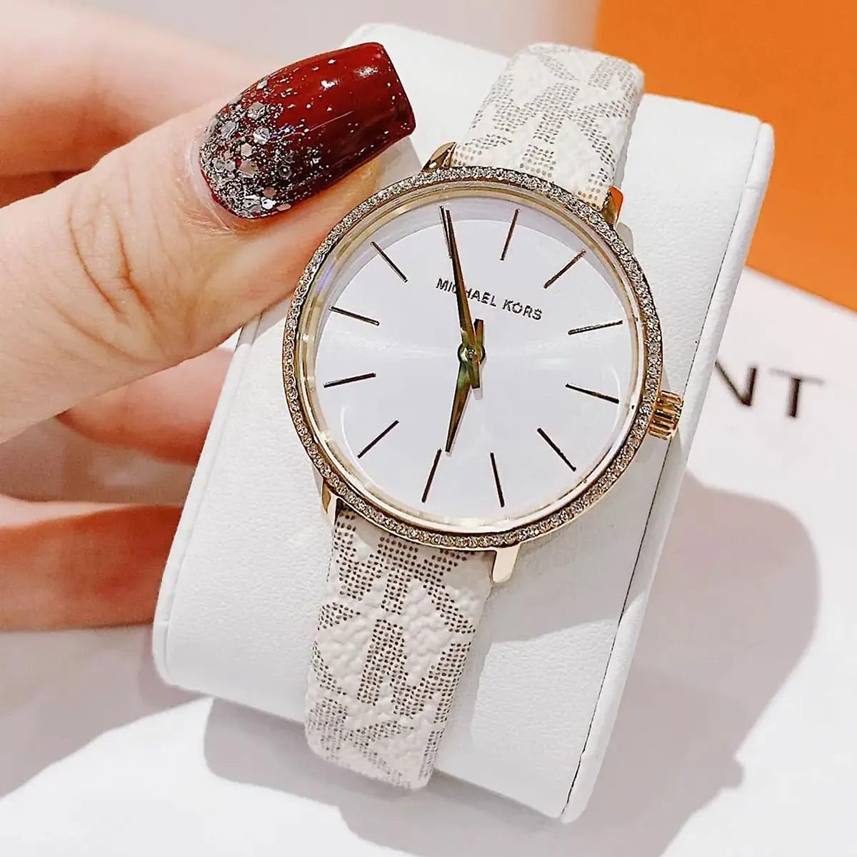 mk1037-michael-kors-watch-women-bracelet-gift-set-crystals-white-dial-polyurethane-chloride-strap-quartz-battery-analog-three-hand-pyper_12.jbg Michael Kors Watch For Women MK1037 - Image 7