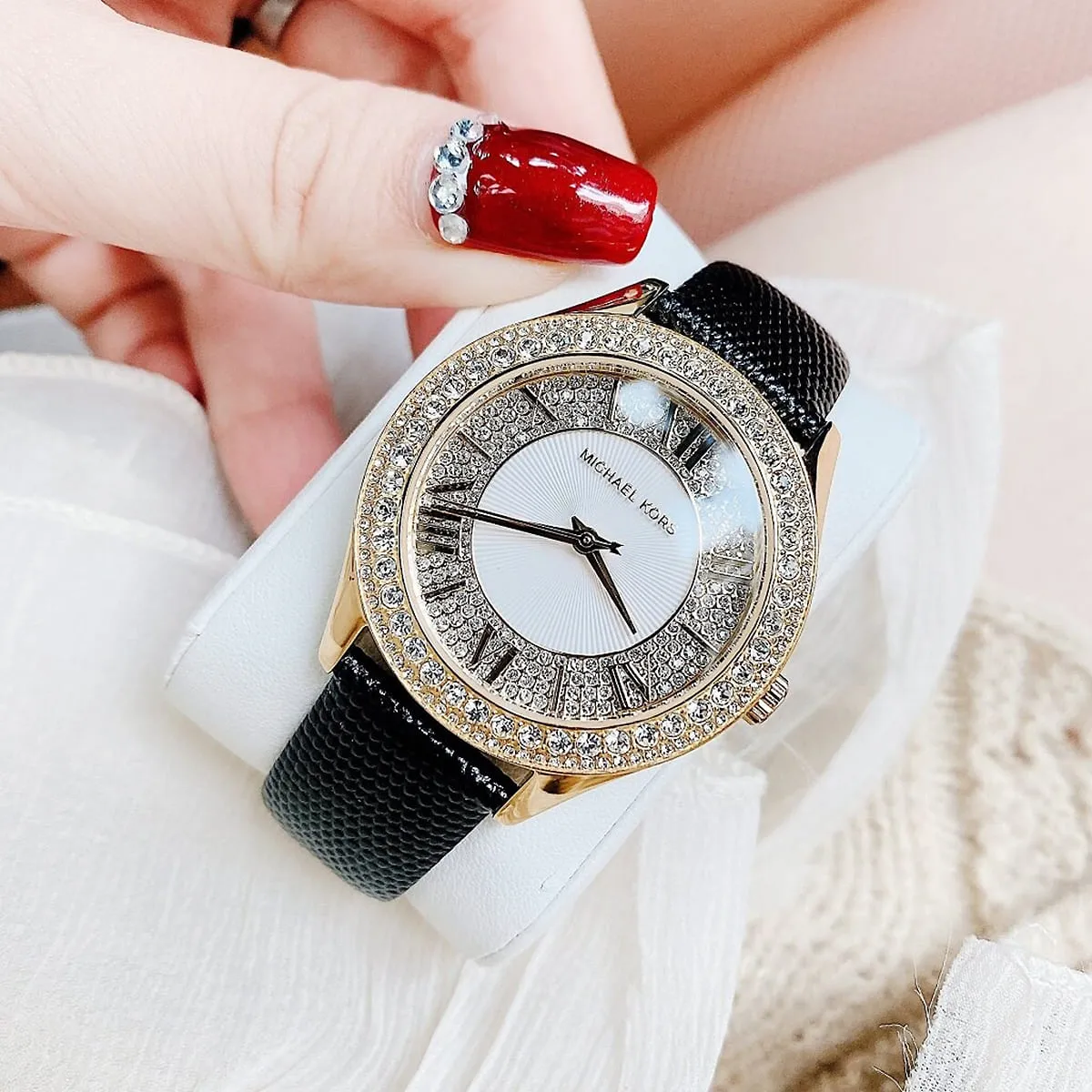 mk2988-michael-kors-watch-women-crystals-genuine-lizard-white-dial-leather-black-strap-quartz-battery-analog-three-hand-harlowe_9.jbg Michael Kors Watch For Women MK2988 - Image 10