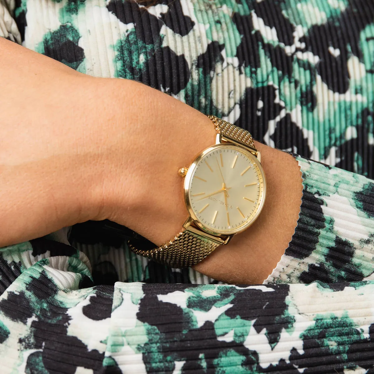 mk4339-michael-kors-watch-women-gold-dial-metal-stainless-steel-golden-mesh-strap-quartz-battery-analog-three-hand-pyper_18.jbg Michael Kors Watch For Women MK4339 - Image 12