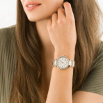 Michael Kors Watch For Women MK4695 - الصورة 15