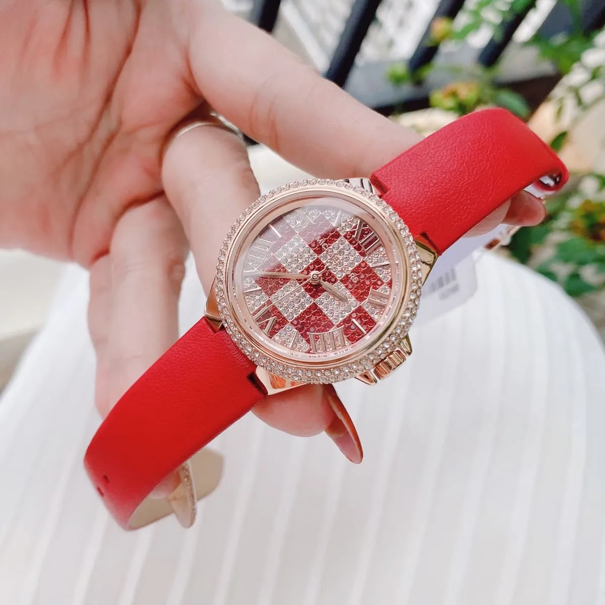 mk4701-michael-kors-watch-women-crystals-red-silver-dial-leather-strap-quartz-battery-analog-three-hand-camille_12.jbg Michael Kors Watch For Women MK4701 - الصورة 13