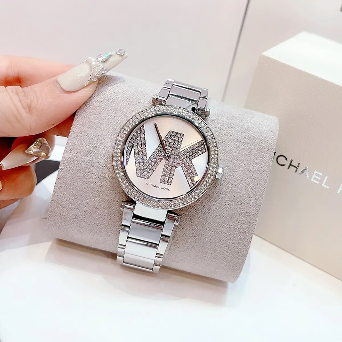 mk6658-michael-kors-watch-women-mk-logo-crystals-silver-dial-metal-stainless-steel-strap-quartz-battery-analog-three-hand-parker_19.jbg Michael Kors Watch For Women MK6658 - الصورة 14