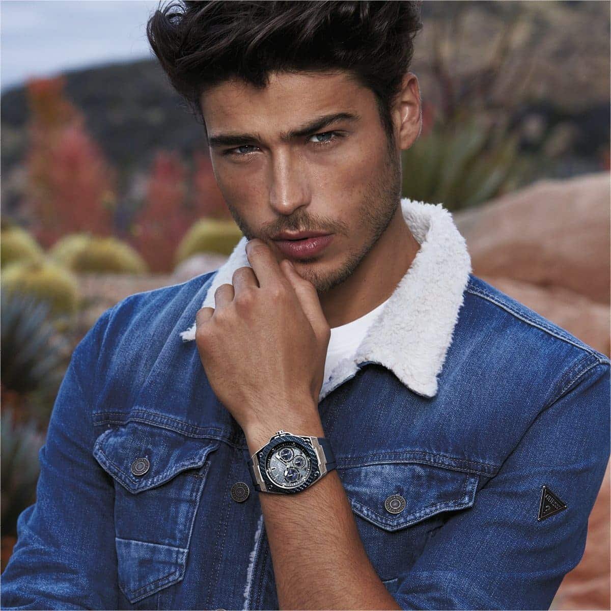 w1049g1-guess-watch-men-blue-rubber-legacy-hand-9 Guess Watch For Men W1049G1 - الصورة 9