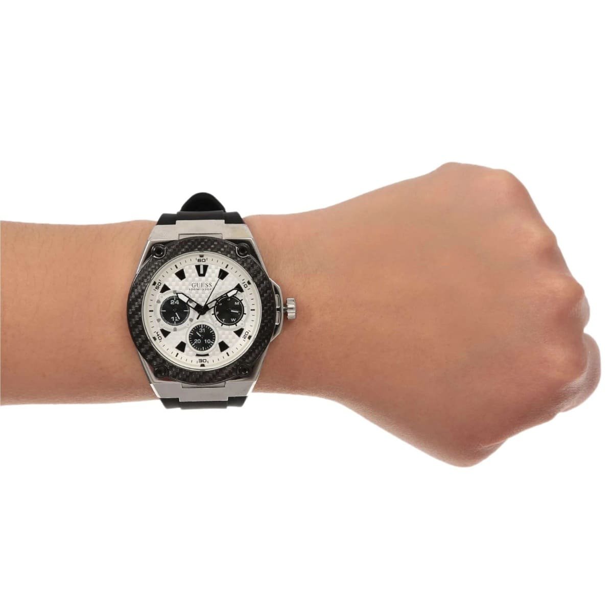 w1049g3-guess-watch-men-black-rubber-legacy-hand-7 Guess Watch For Men W1049G3 - الصورة 8