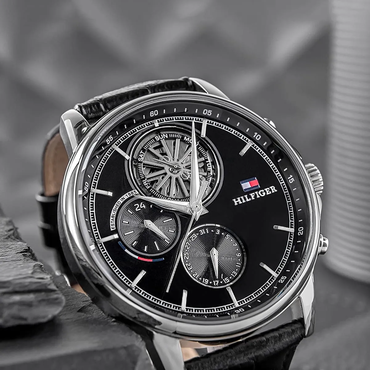 1710605-tommy-hilfiger-watch-men-black-dial-leather-strap-quartz-analog-stewart_9.jbg Tommy Hilfiger Watch For Men 1710605 - Image 9