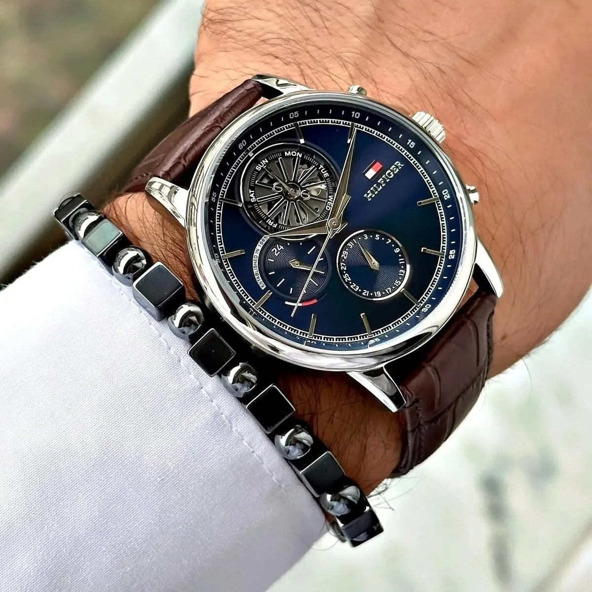 1710629-tommy-hilfiger-watch-established-in-1985-men-navy-dial-leather-brown-strap-quartz-analog-stewart_6.jbg Tommy Hilfiger Watch For Men 1710629 - Image 6