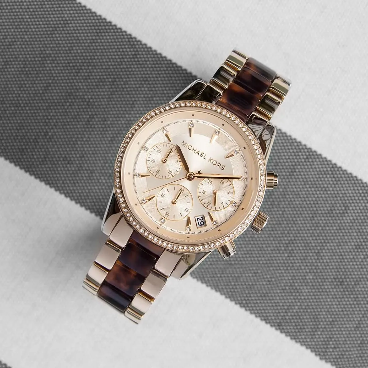 mk6322-michael-kors-watch-women-gold-dial-multi-golden-brown-strap-quartz-battery-analog-chronograph-ritz_11.jbg Michael Kors Watch For Women MK6322 - الصورة 12